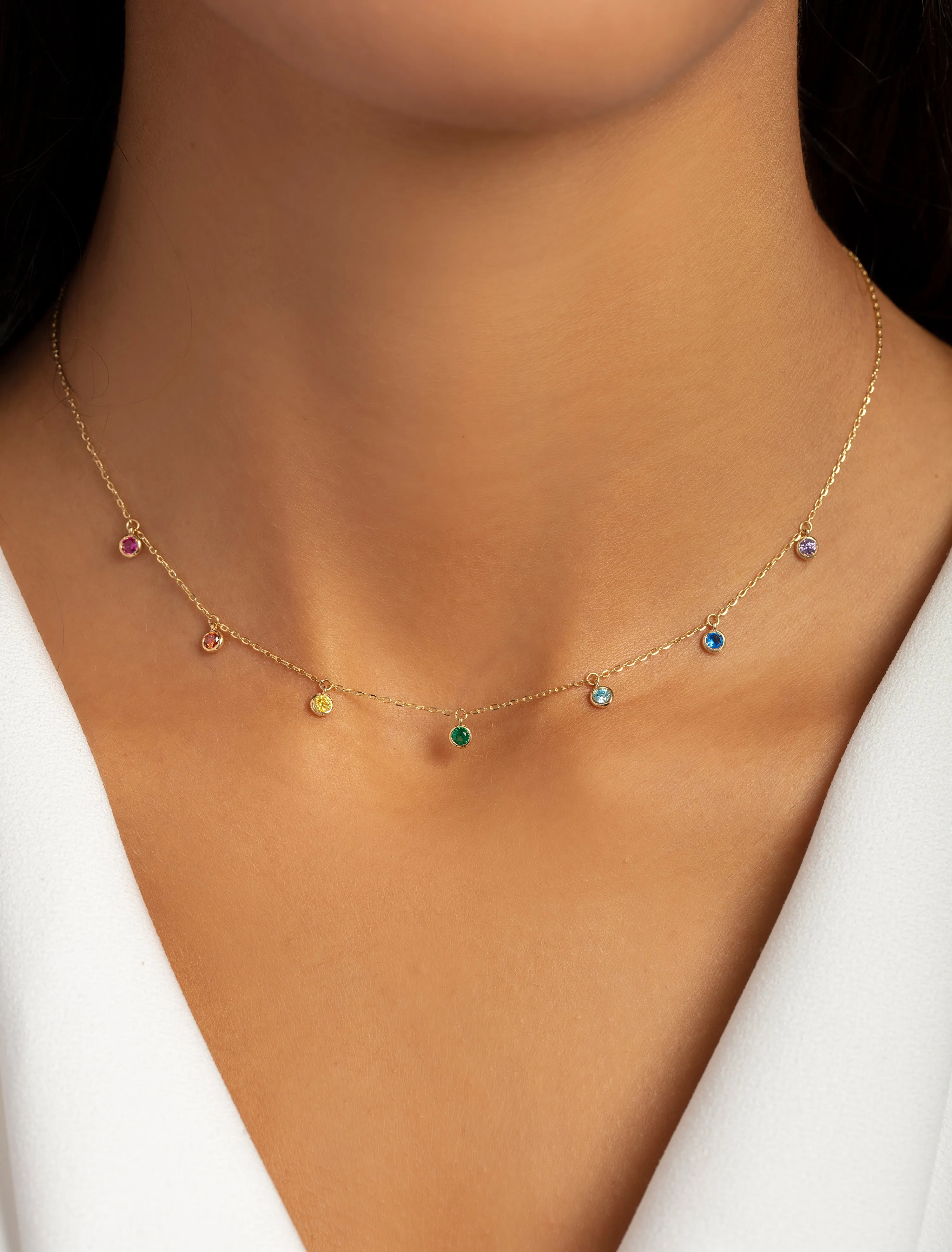 18K Gold Necklace with Radiant Rainbow-Hued Accents