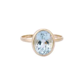 18K Gold Solitaire Aquamarine Ring