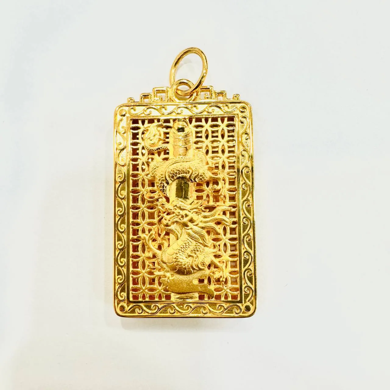 22k / 916 Gold Dragon Pendant Smooth Finish