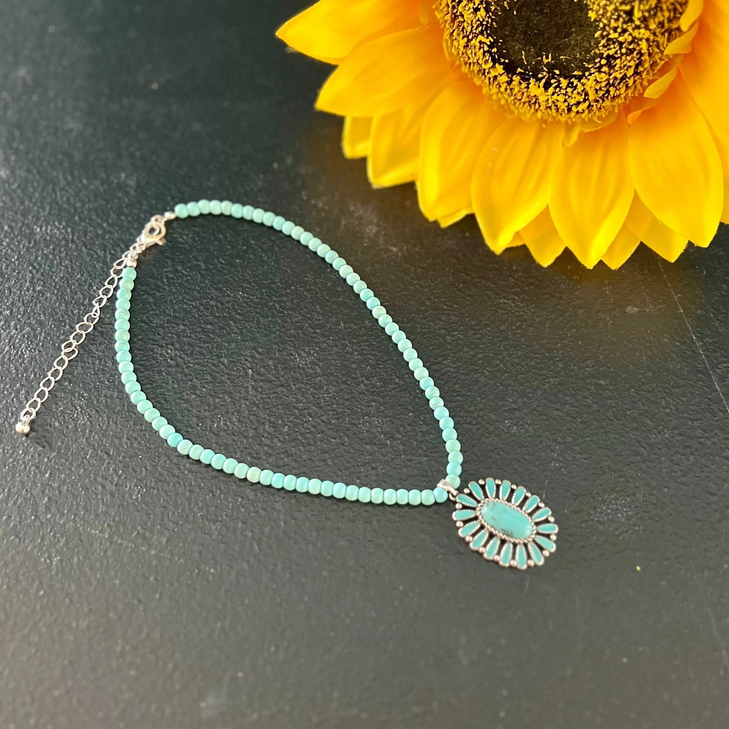 Blooming Turquoise Choker Necklace