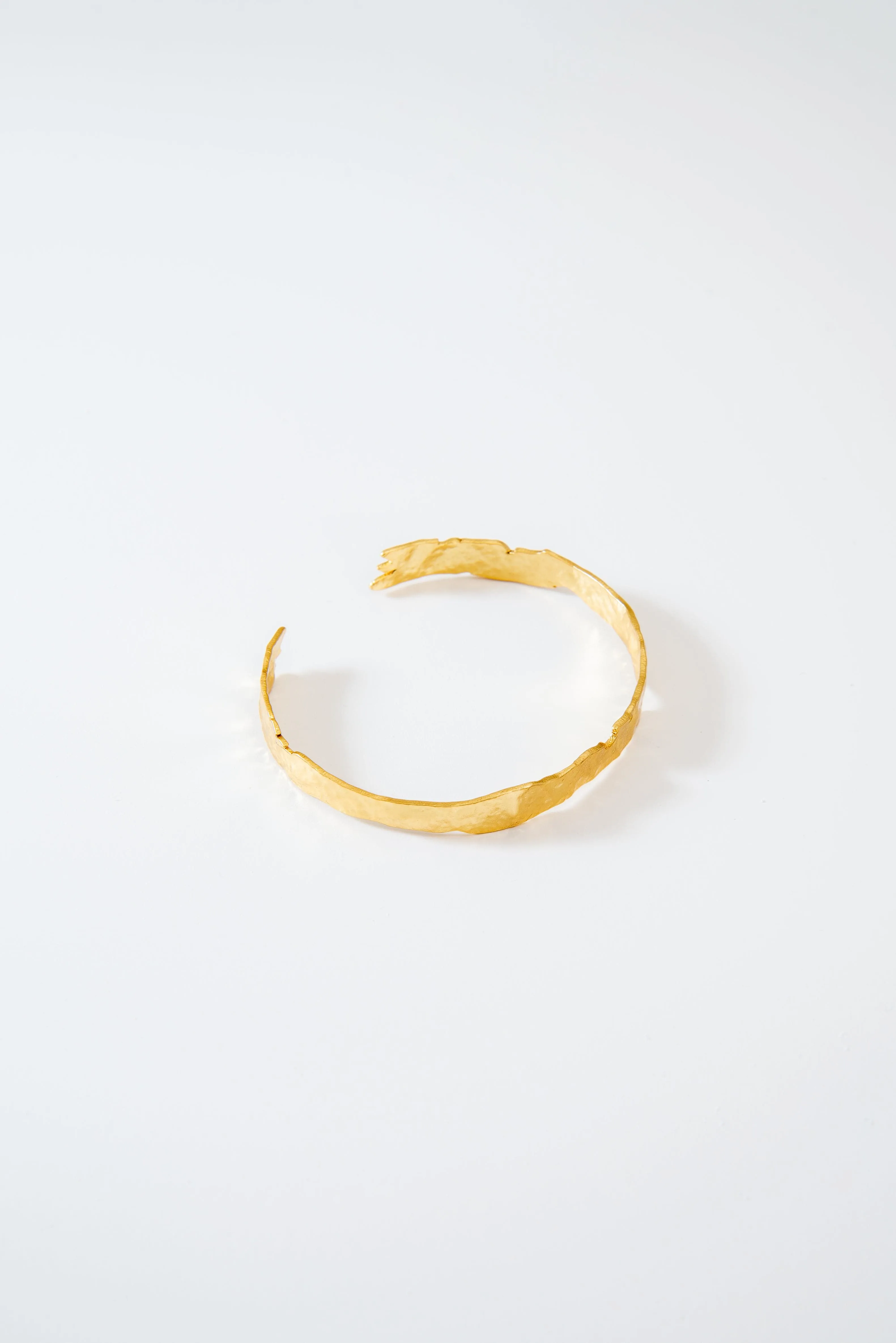 Cove Downtown Brass Bangle