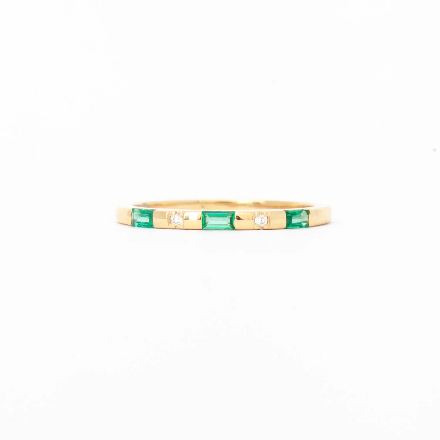 Emerald Single Row Tarot Baguette Band