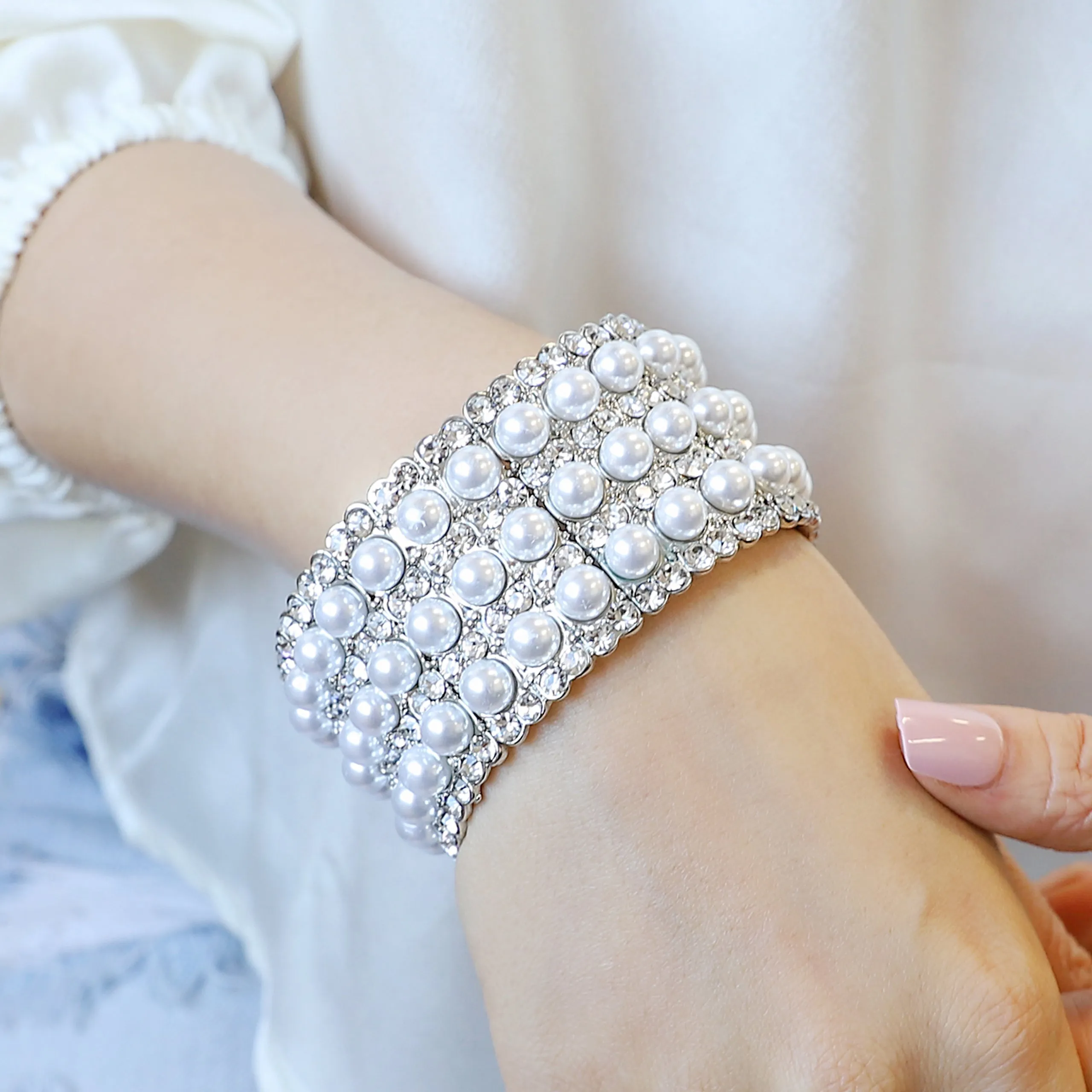 Emery Pearl & Rhinestone Stretch Bracelet