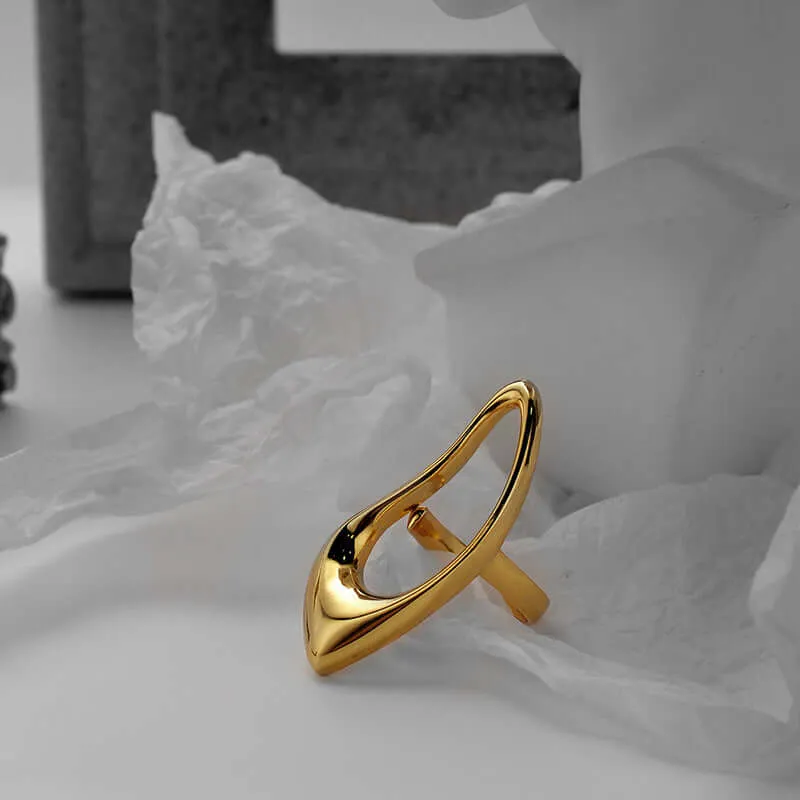 Exaggerated Geometric Skeleton Teardrop Band Ring