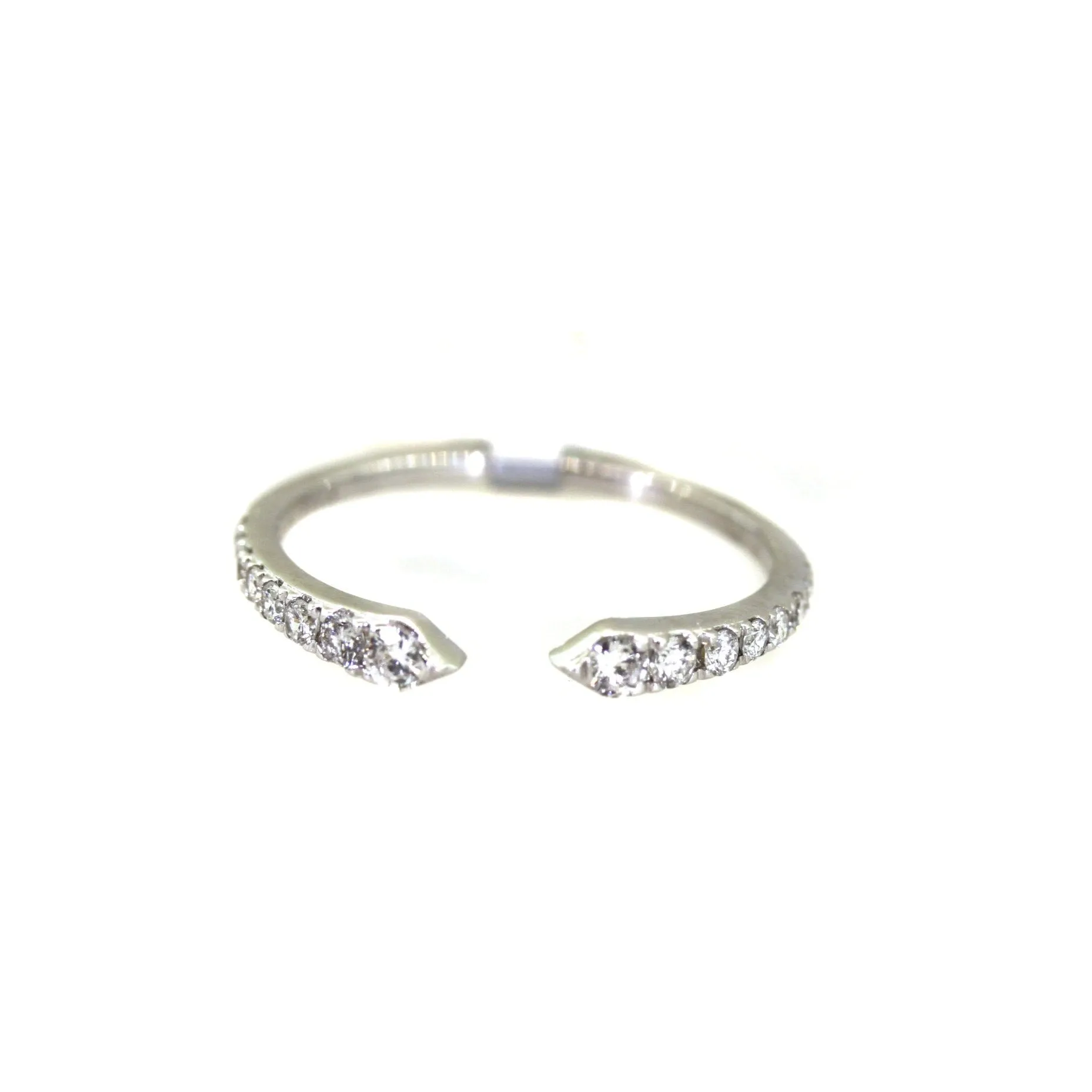 Gold Diamond Claw Ring