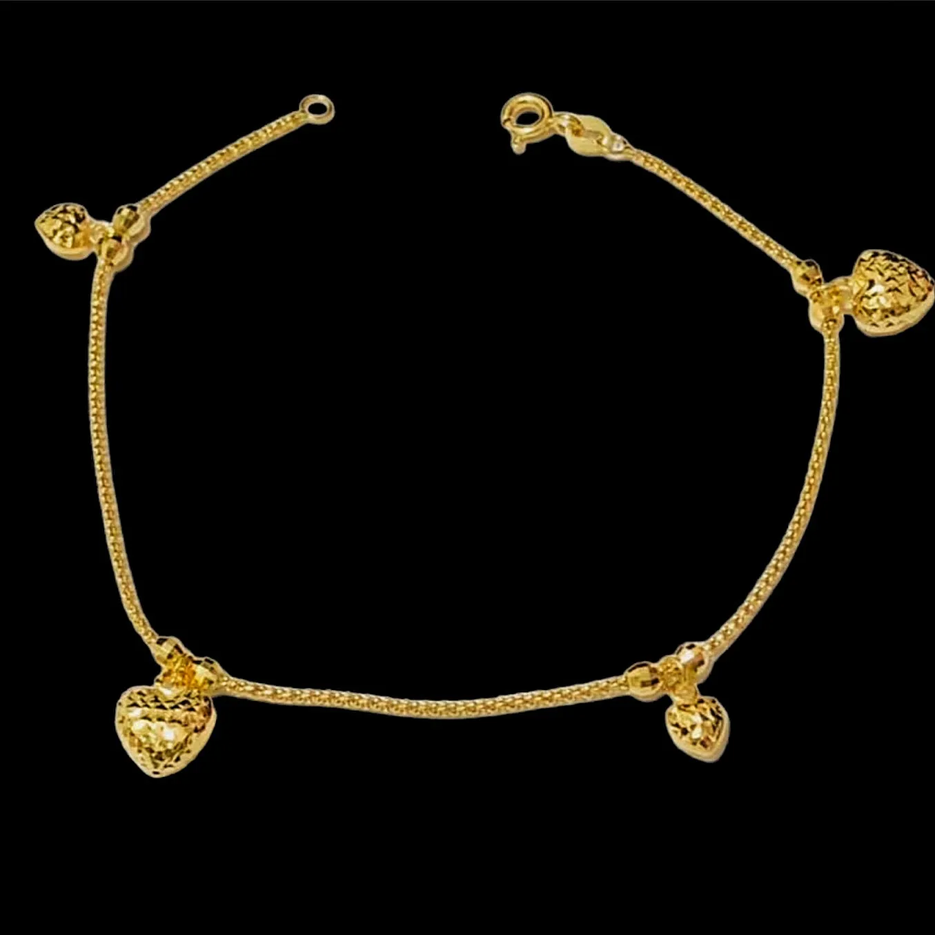 #GOLD2024 | 18K Golden Heart Station Bracelet