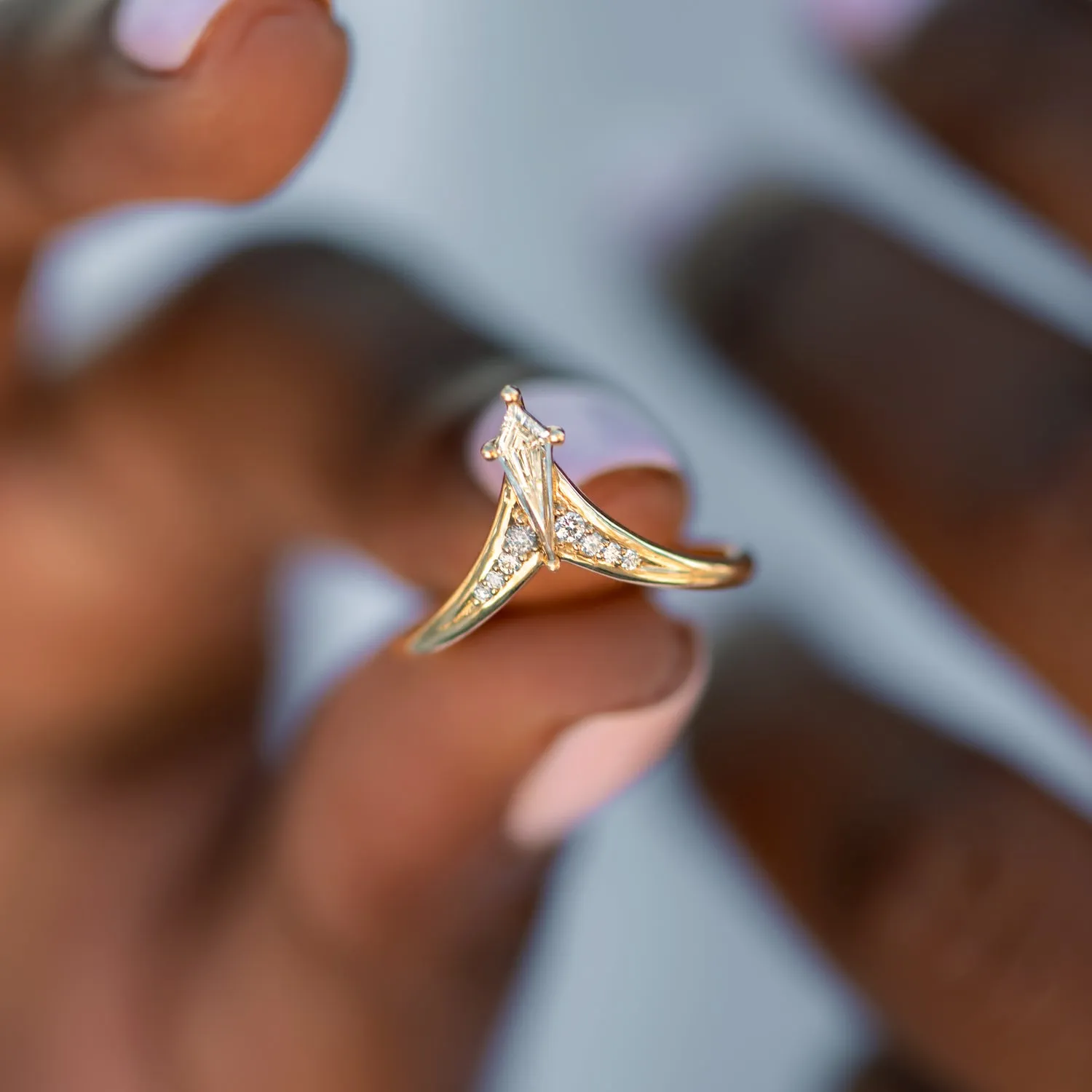 Kite Diamond Wedding Ring with Brilliant Diamond Detailing