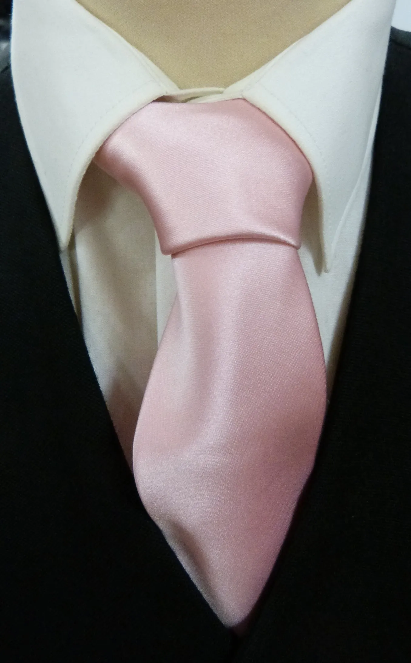 Mens Pink Satin Tie