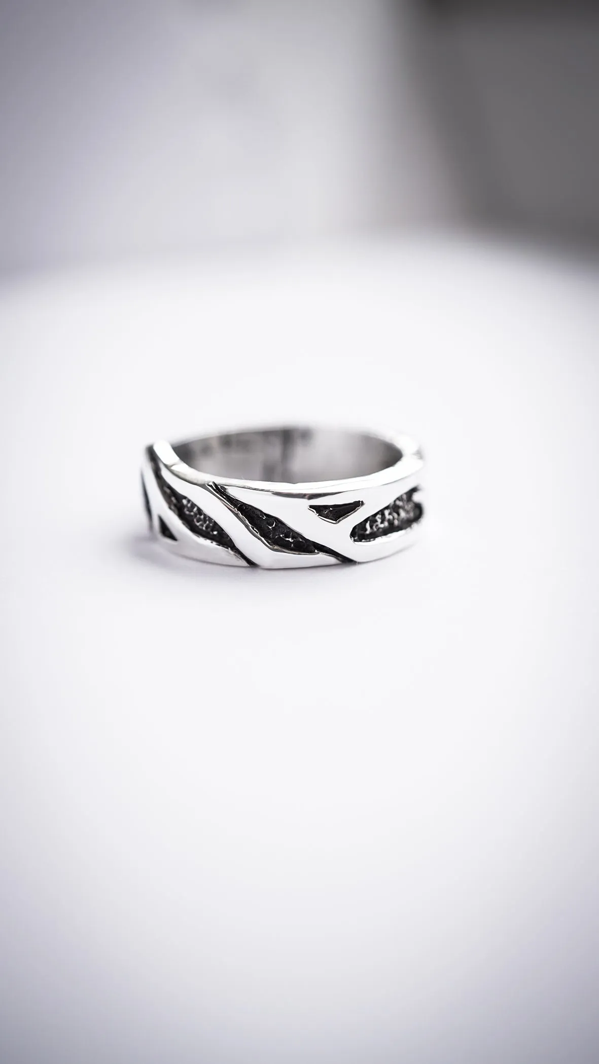 OLAF | mens wedding band