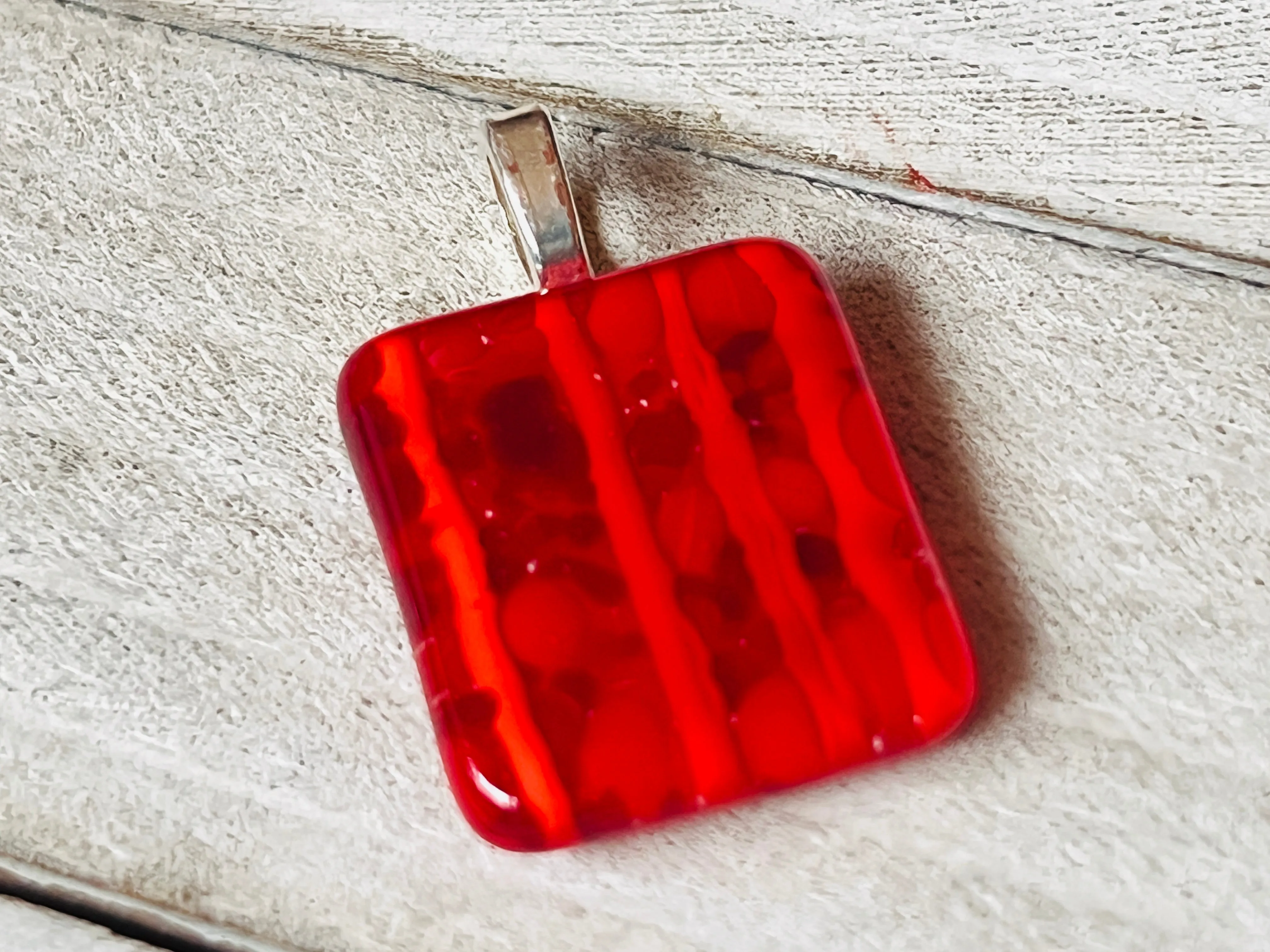 Pendant~Radiant Red