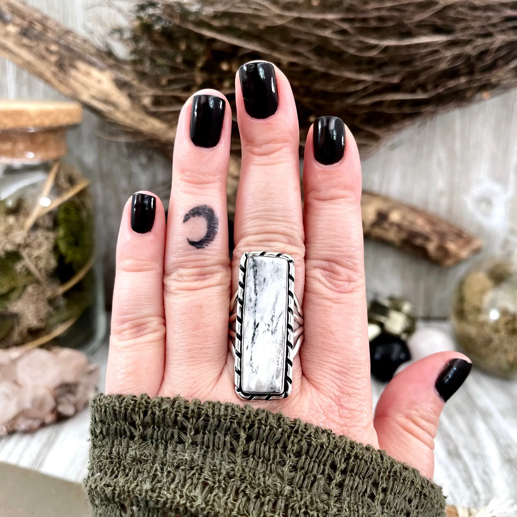 Size 10 Stunning White Buffalo Statement Ring Set in Sterling Silver / Curated by FOXLARK Collection