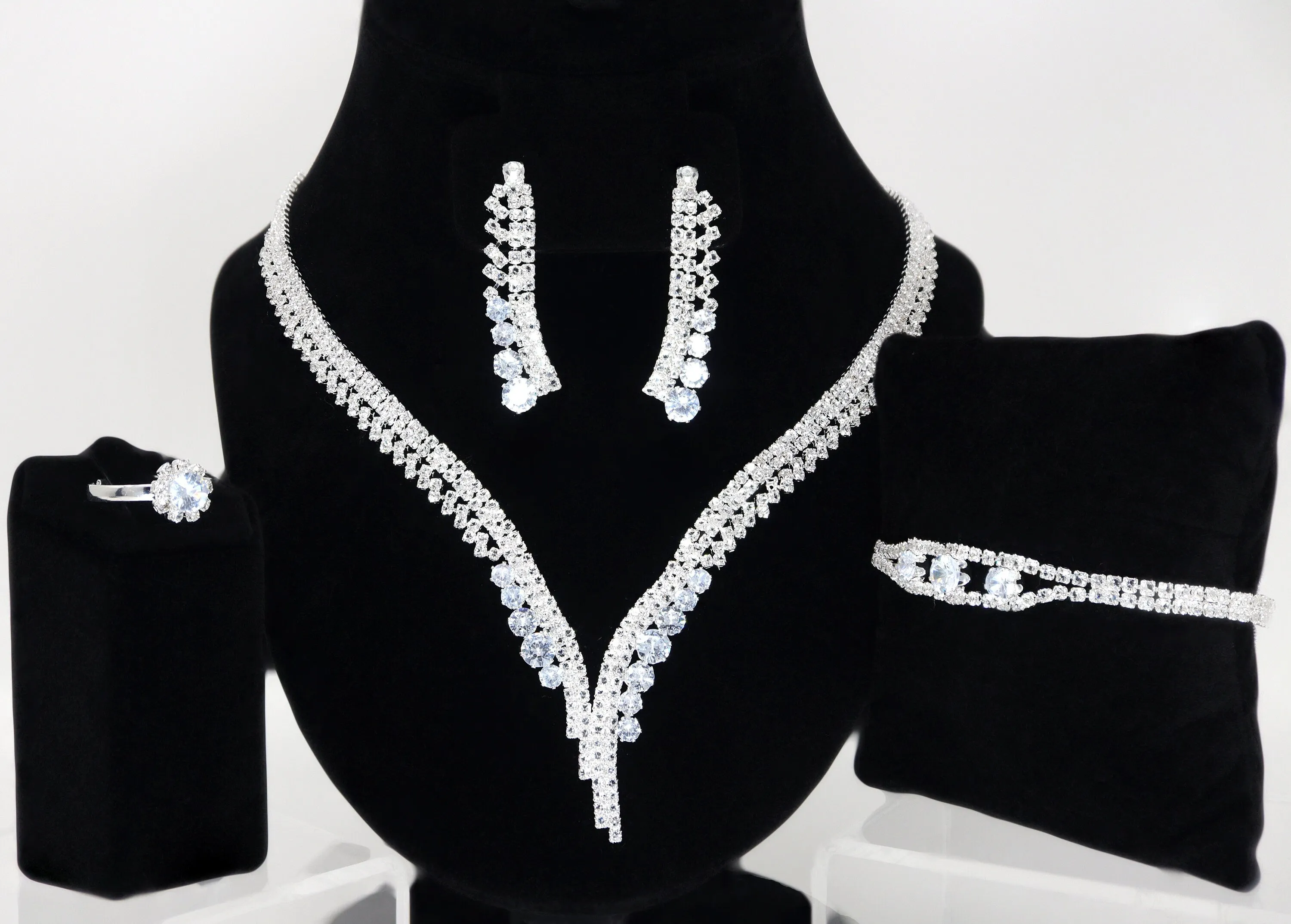 Swarovski Crystal Silver V-Shaped Leaves Droplets Diamond/Crystal Necklace Set, Bridal Necklace Set, Bridal Jewelry, Statement Necklace