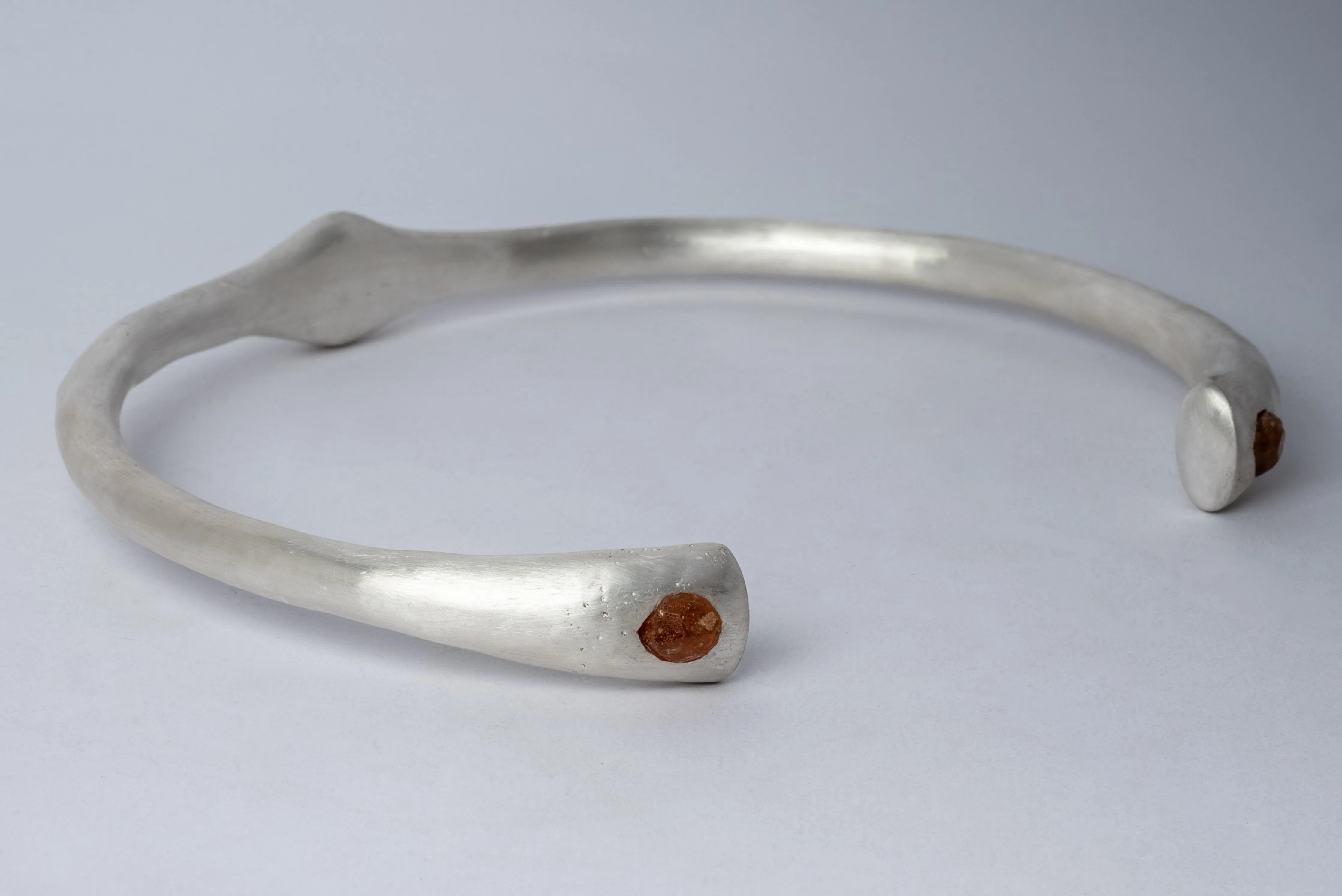 Thin Choker (Arc Set, 2-Spessartite, MA SPES)