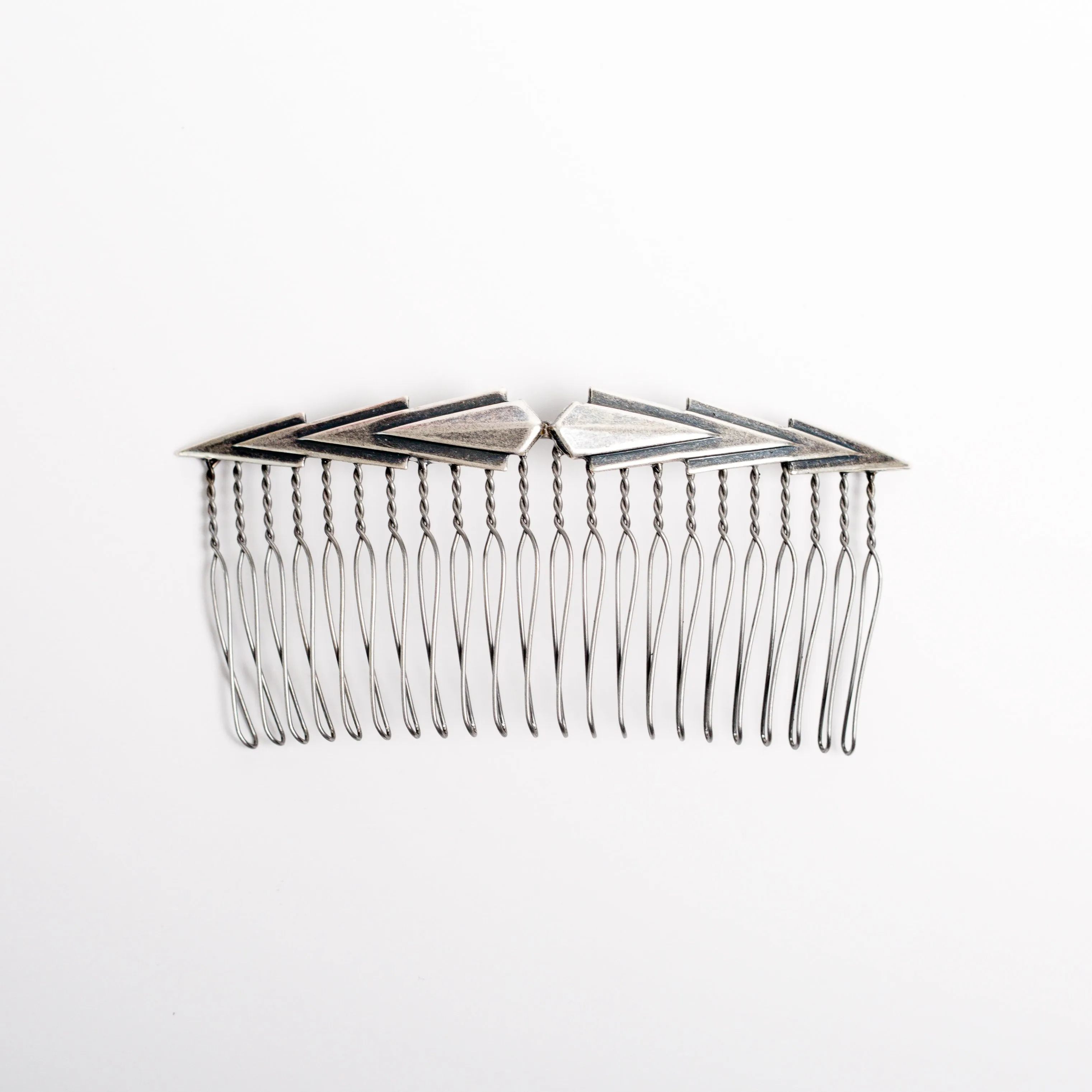 “To The Point’ Hair Combs