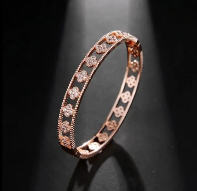 Women's high-grade temperament Bracelet 3A zircon star luxury fashion jewelry